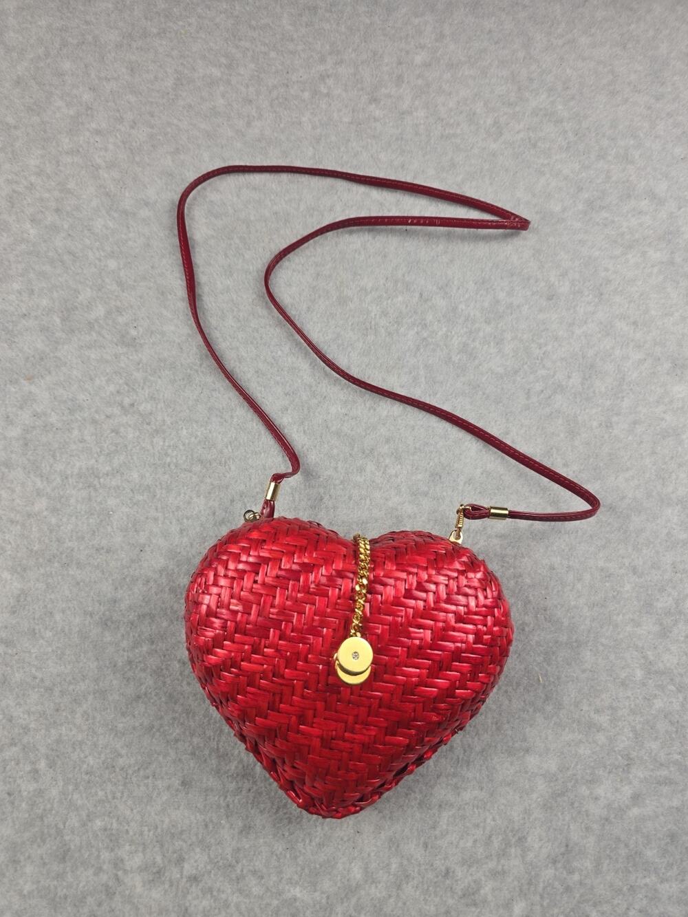 Vintage Susan Gail Roberto Ricci Red Woven Straw Heart Crossbody Bag Italy